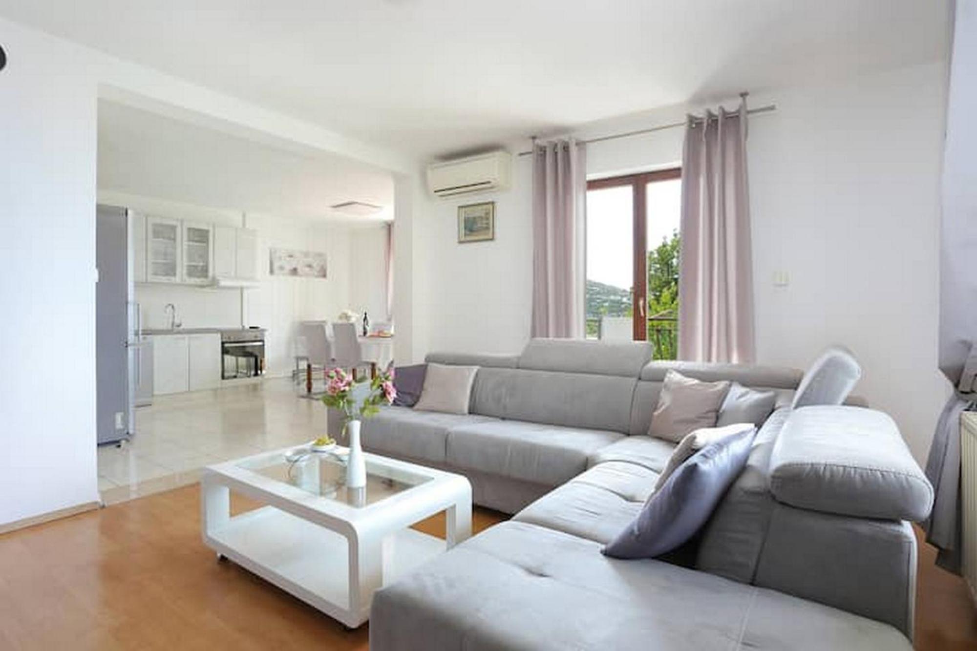 Holiday Home Mons Aureus Gornje Sitno Luaran gambar