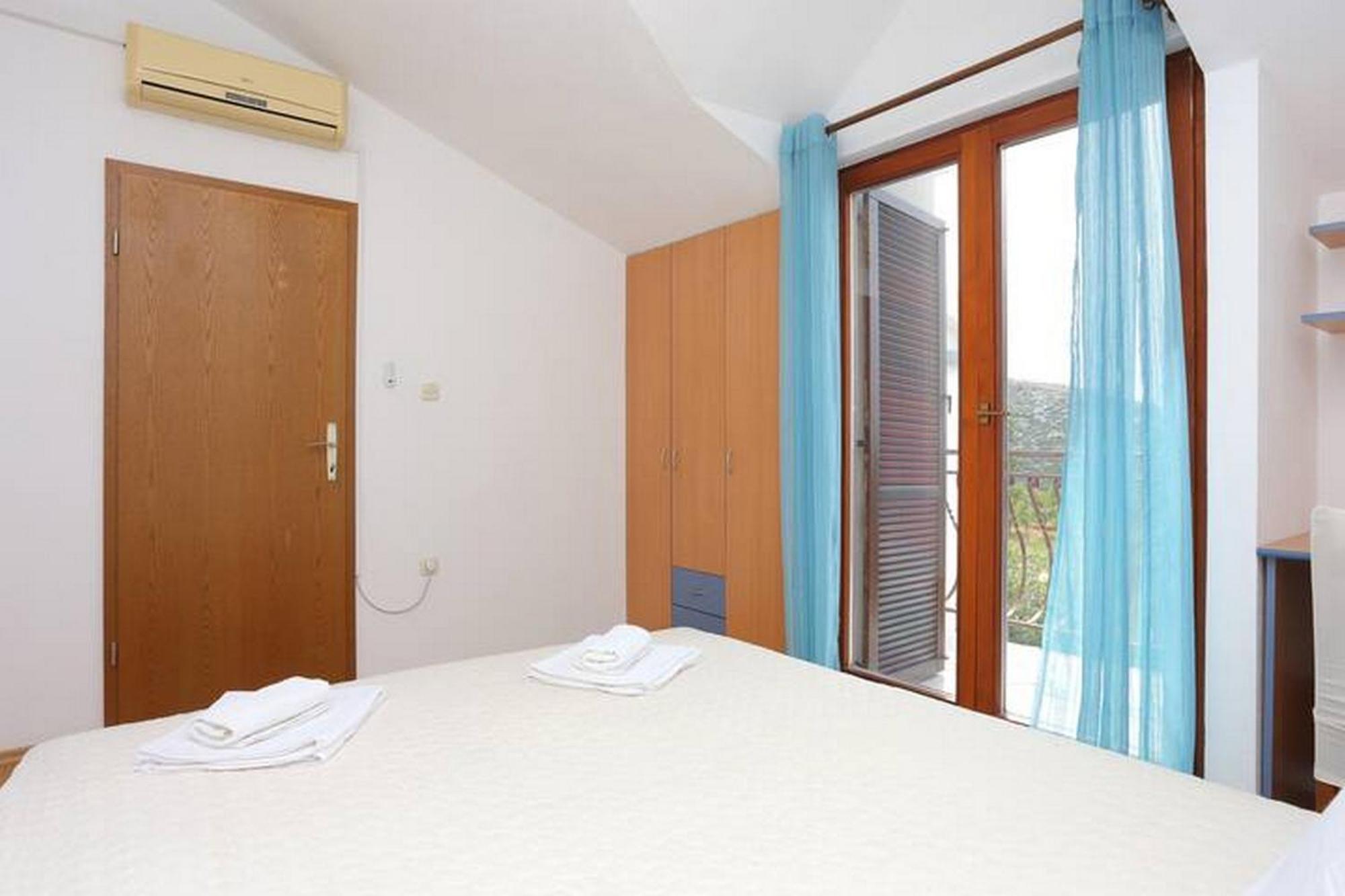 Holiday Home Mons Aureus Gornje Sitno Luaran gambar