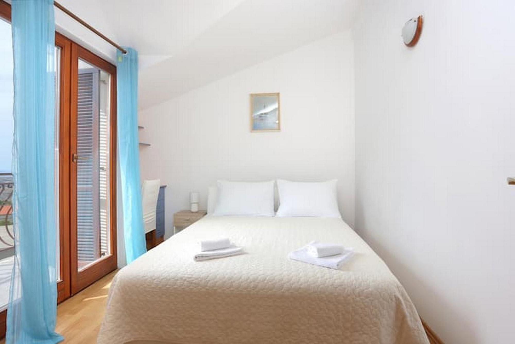 Holiday Home Mons Aureus Gornje Sitno Luaran gambar