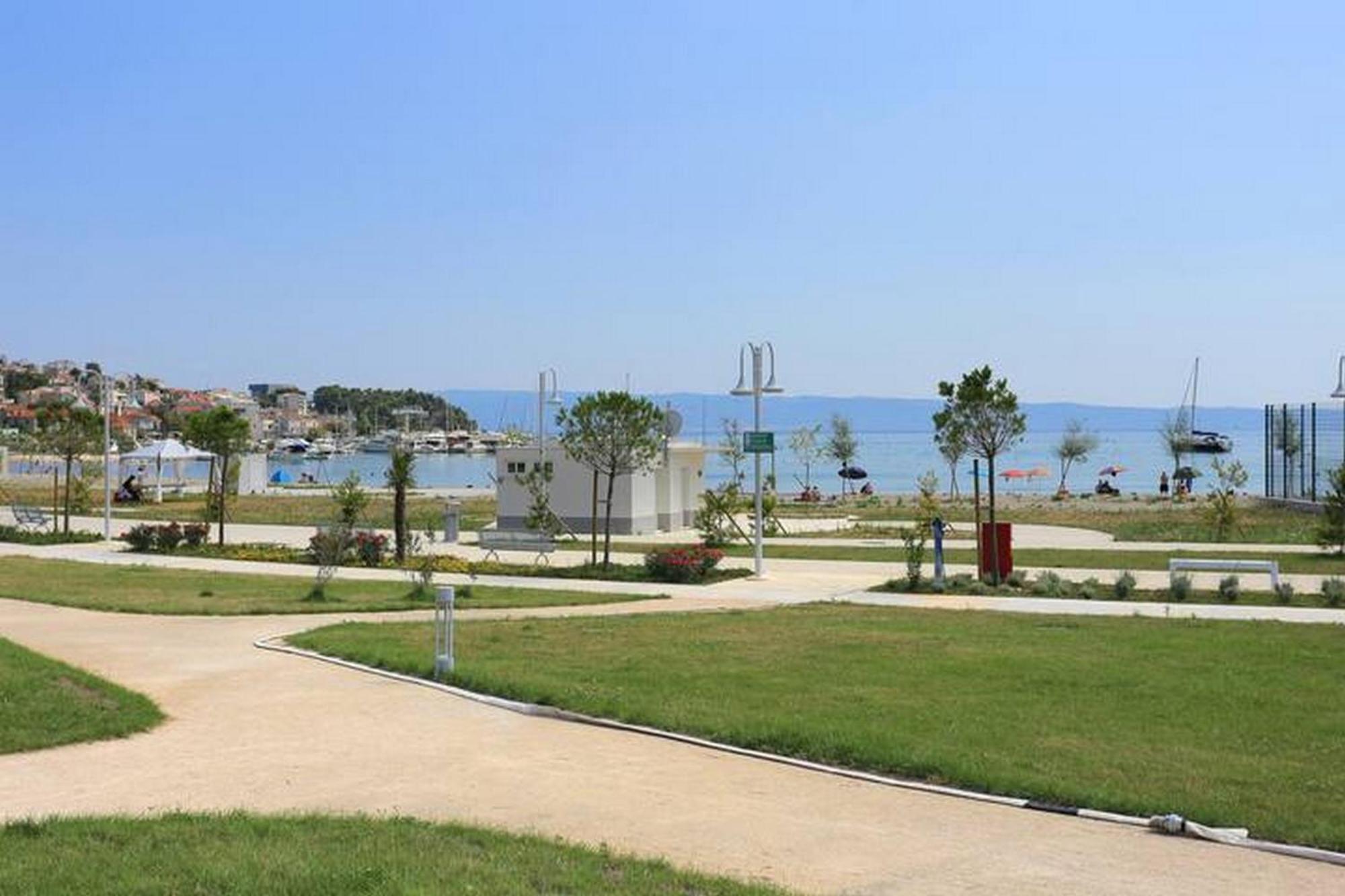 Holiday Home Mons Aureus Gornje Sitno Luaran gambar